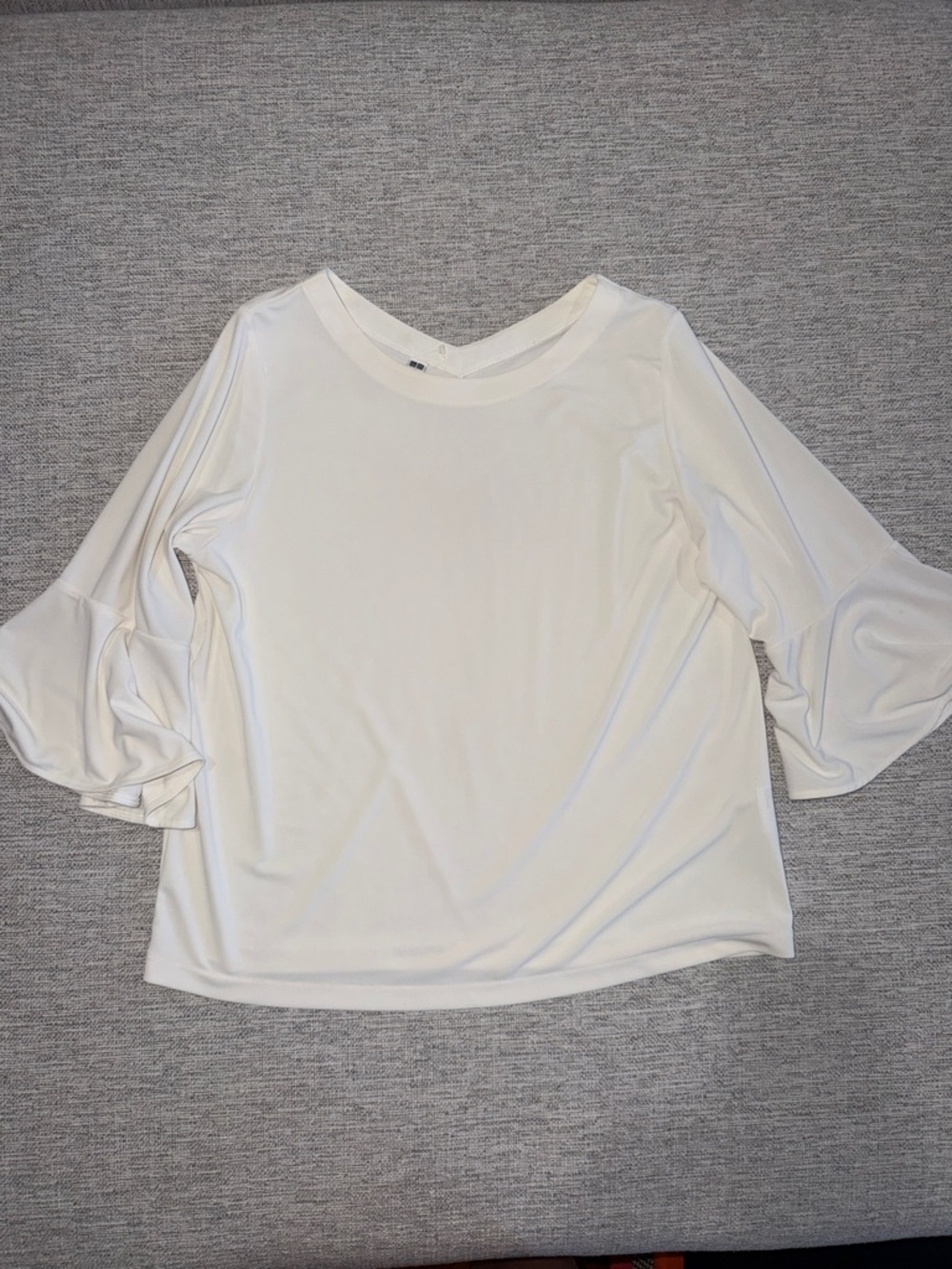 UNIQLO TOP SIZE SMALL